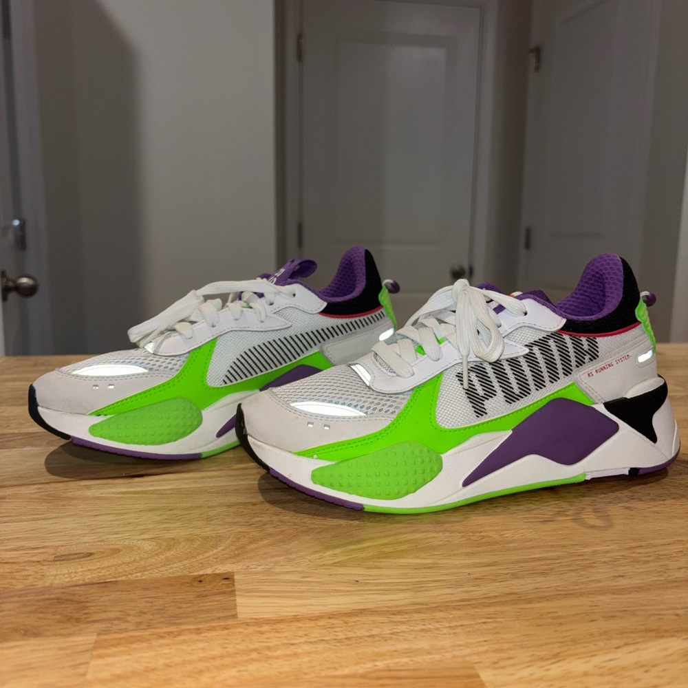 Puma White and Green Athletic Shoes